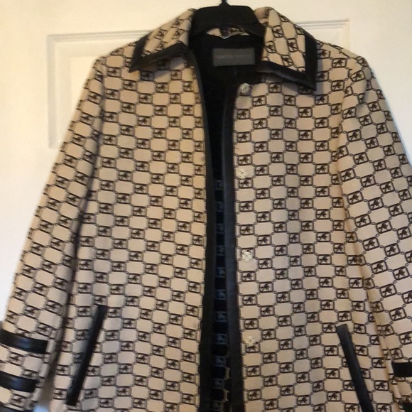 Sale. Authentic Alberta Ferretti coat